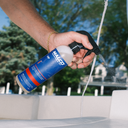 Quickly Clean Your Boat After a Day on the Water